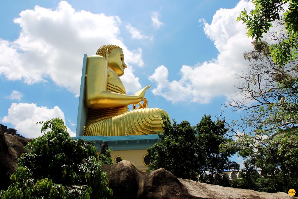 cave temple srilanka