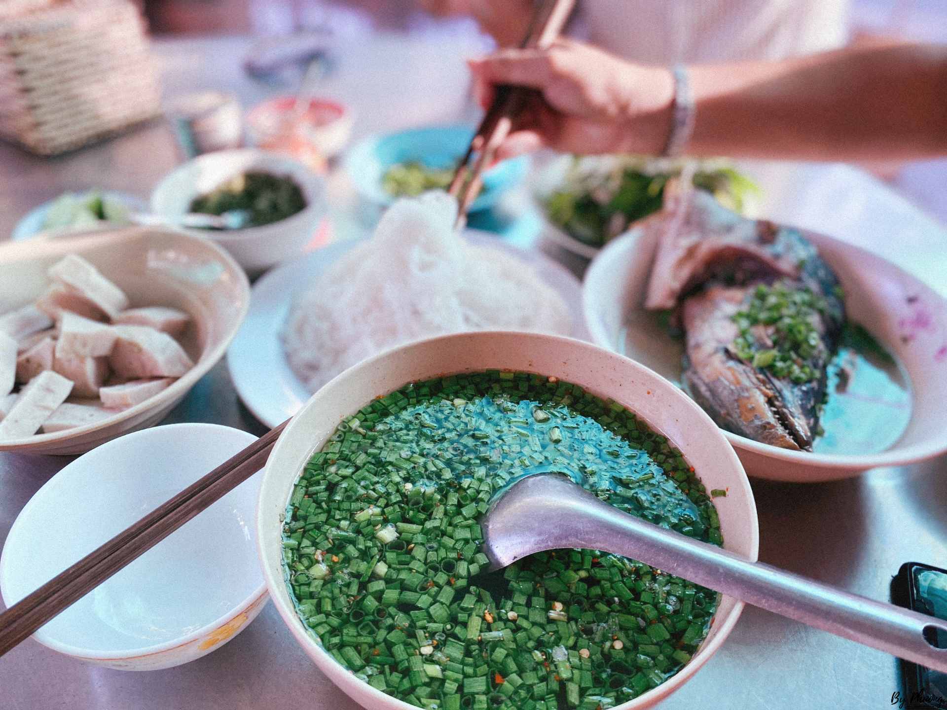 bún nước cô bé nha trang